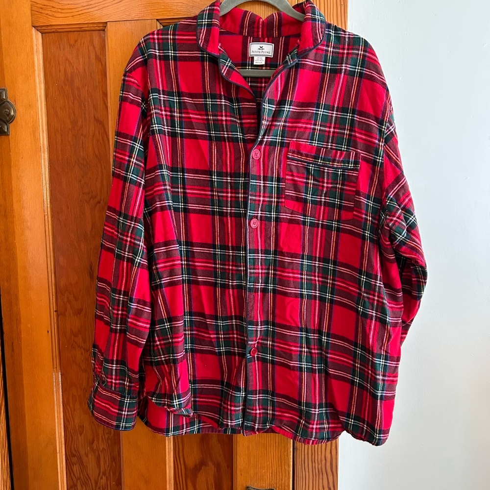 Men’s pajama shirt